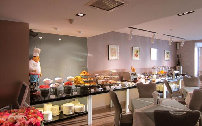 Housing International Hotel Qingdao