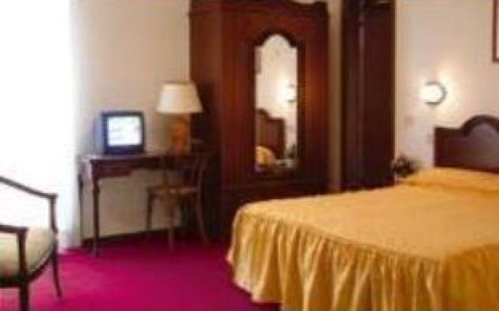 Hotel Milano Helvetia - in centro con piscina