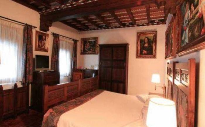 Castello Di Pavone