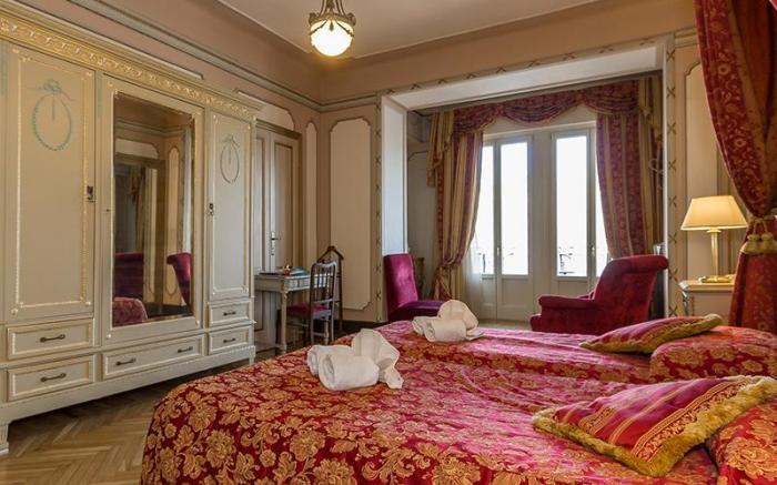 The Lake Como EDITION