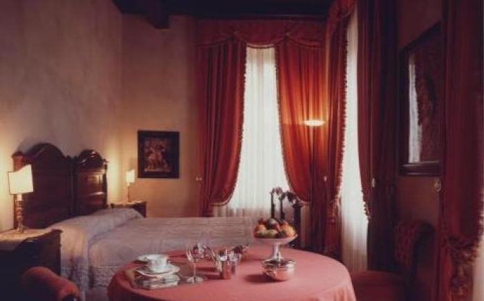 Hotel Locanda Dei Mai Intees
