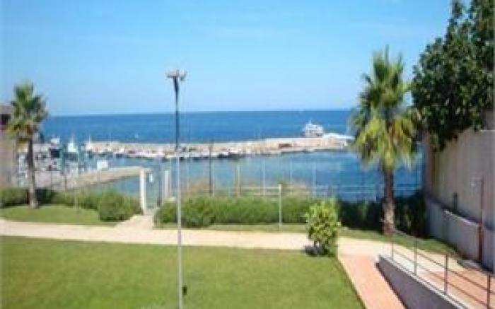Hotel Mareluna