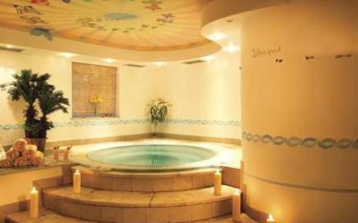 Hotel Mirabel