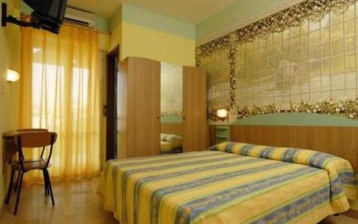 Hotel Mocambo piscina e spiaggia