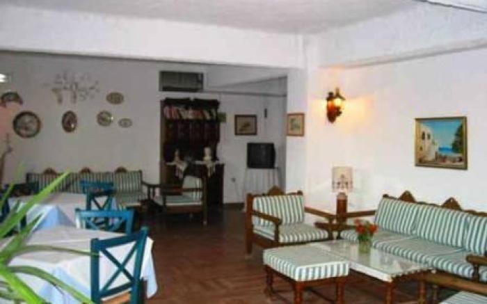 Knossos Hotel