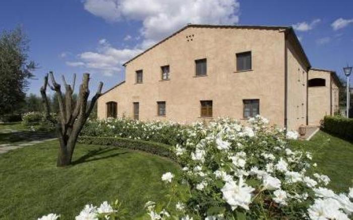 Sovana Hotel & Resort