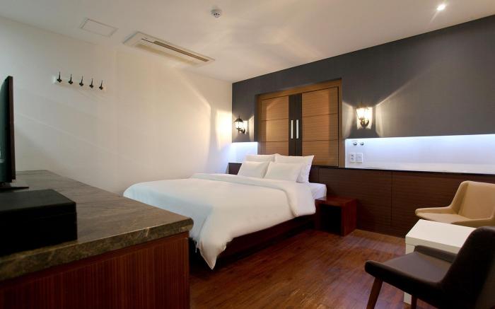 Samsung The Ace Hotel