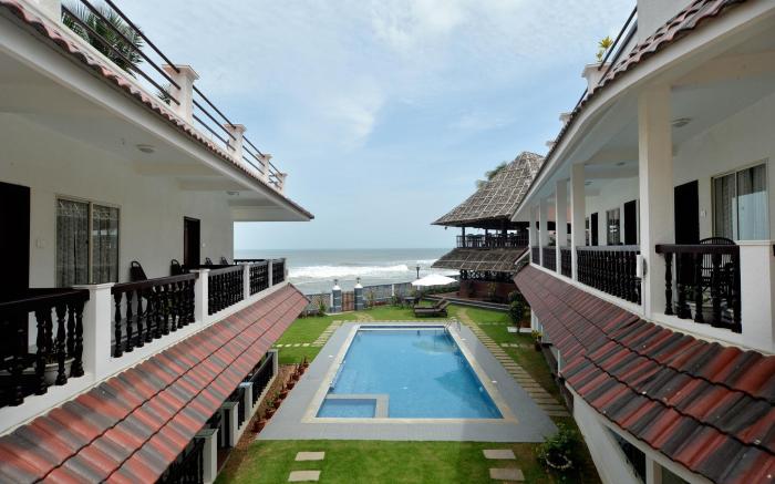 B'Canti Boutique Beach Resort