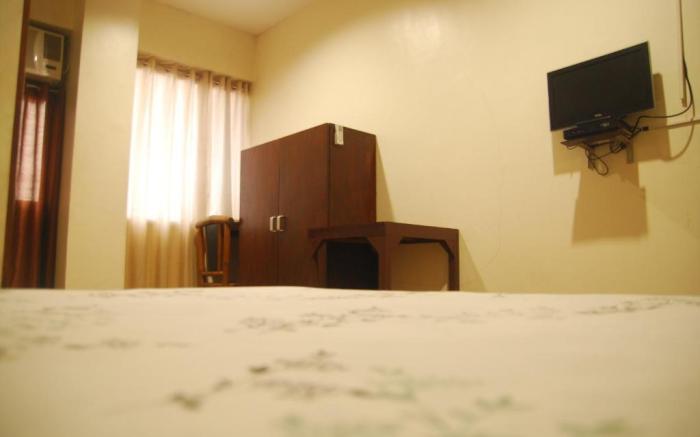 Centro Mactan Suites
