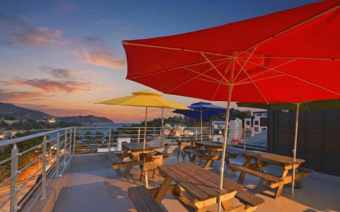 Janghohang J Story Spa Pension