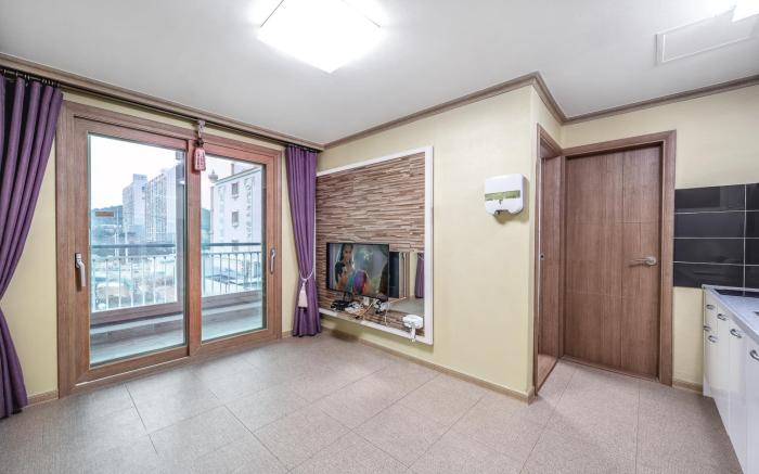 Yeosu Junghyun Pension