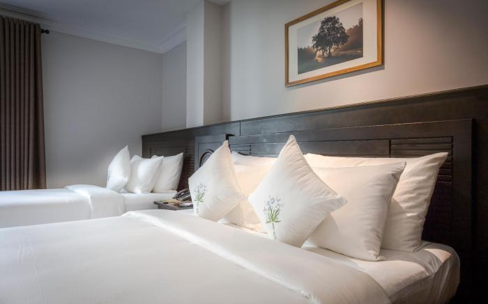 Cochin Zen Hotel