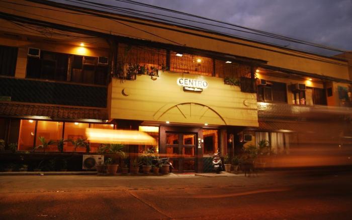 Centro Mactan Suites