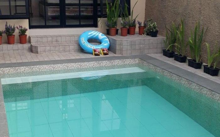 Omah Wilis: homestay with private pool in Batu