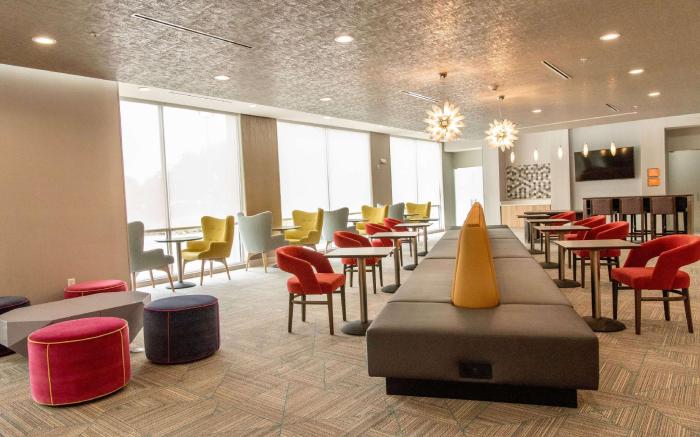 La Quinta Inn & Suite by Wyndham Lake City