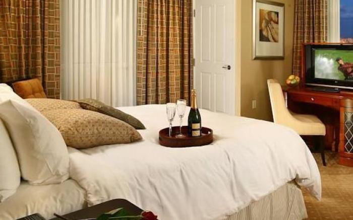 Luxury Suites International at The Signature