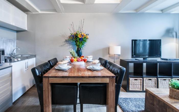 Short Stay Group Harbour Apartments