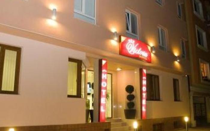 Victoria Hotel