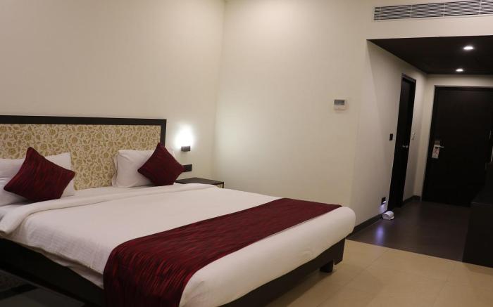 DSR Madhanam Inn