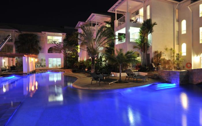 Mantra PortSea Port Douglas