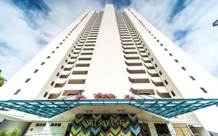 Deluxe PoolView Beach Batu Ferringhi 2 Rooms - 502