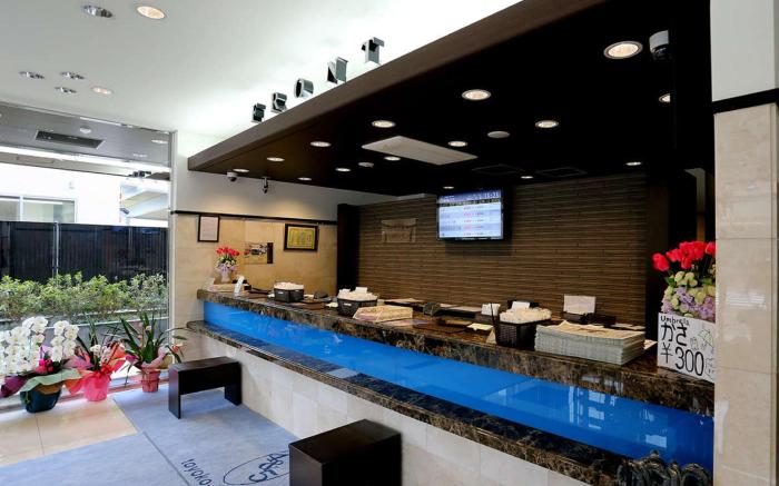 Toyoko Inn Shin-takaoka-eki Shinkansen Minami-guchi