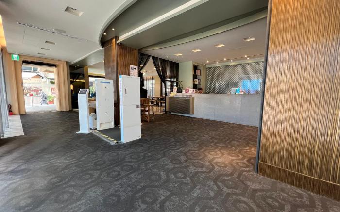 Forward Hotel
