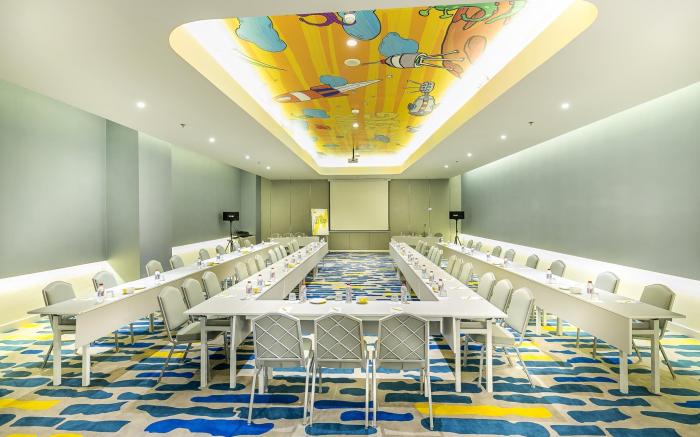 YELLO Hotel Harmoni