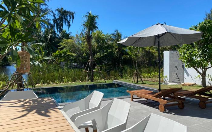 Premium 4BR Riverfront Villa Sanctuary Ho Tram 