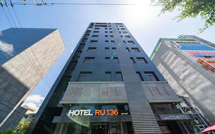 HOTELRU136