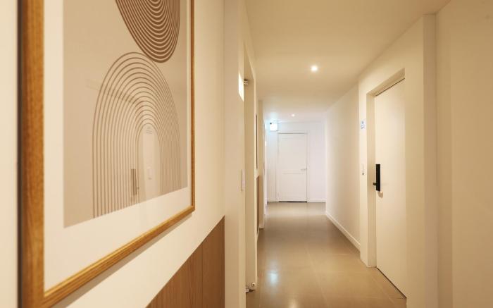 Hotel Urban Brown