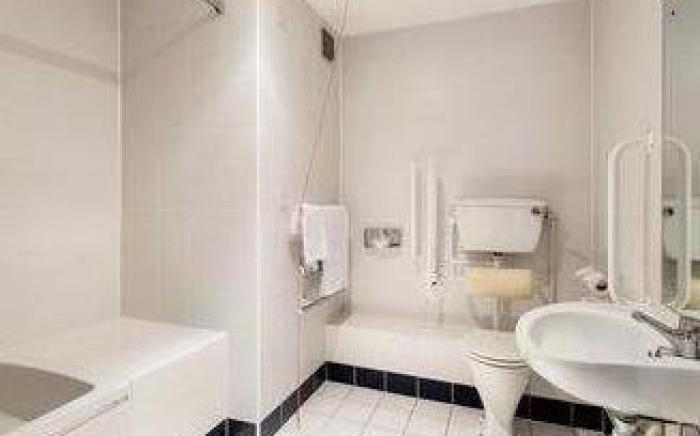 Days Inn by Wyndham Peterborough