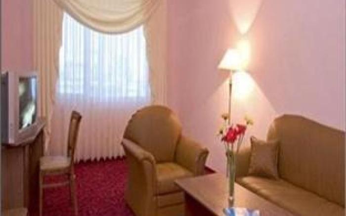 Hotel BLVD 7