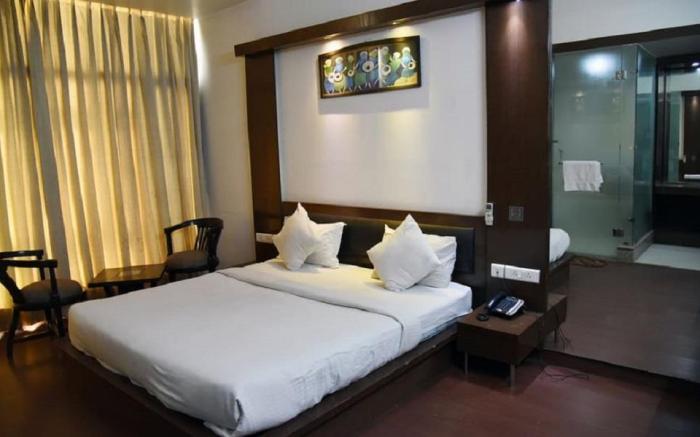 HOTEL PARTH INN