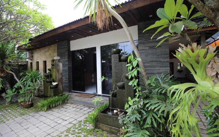 Adhya Guest House