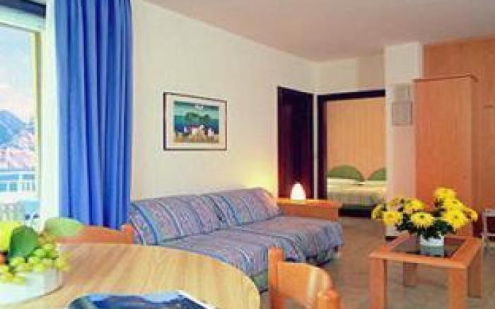 Hi Hotels Torbole - Pool & Spa