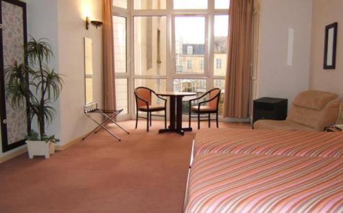 Hotel Moderne Vichy Soiree etape