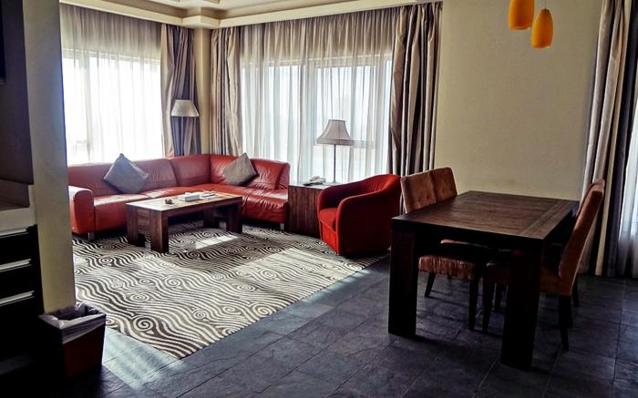 Al Raya Suites