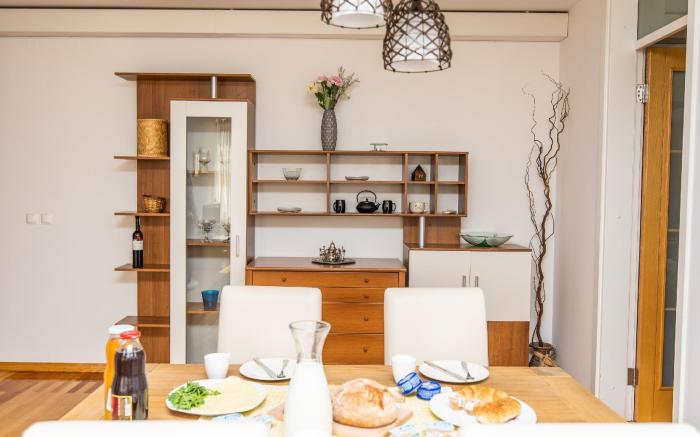 Modern 2BDR apartment in the center- FREE PARKING