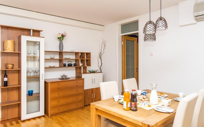 Modern 2BDR apartment in the center- FREE PARKING