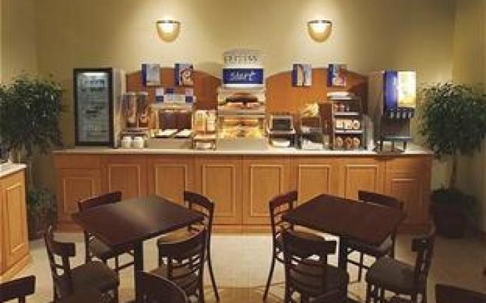 Holiday Inn Express Hotel & Suites Hamburg By IHG