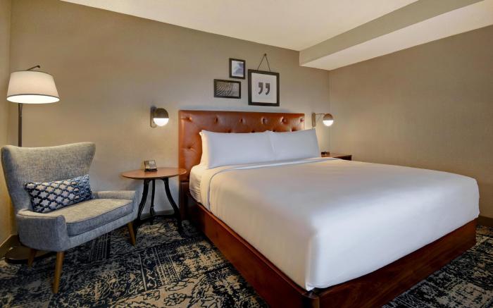 Four Points by Sheraton Boston Newton