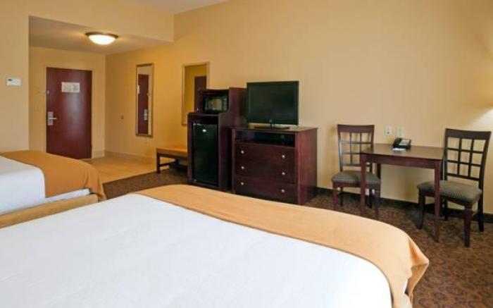 Holiday Inn Express Hotel & Suites Selma By IHG
