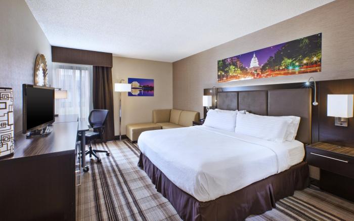 Holiday Inn Washington-Dulles International Airport By IHG