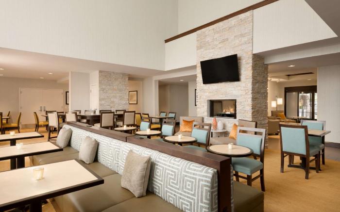 Homewood Suites Jacksonville Deerwood Park