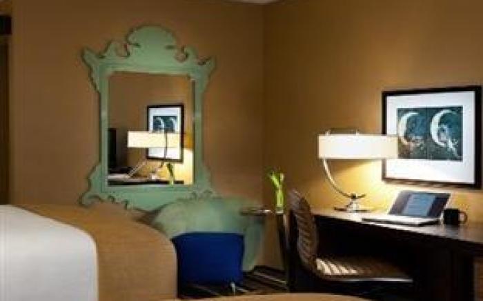 Moonrise Hotel