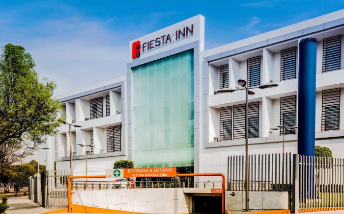 Fiesta Inn Plaza Central