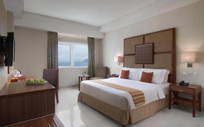Aston Manado Hotel