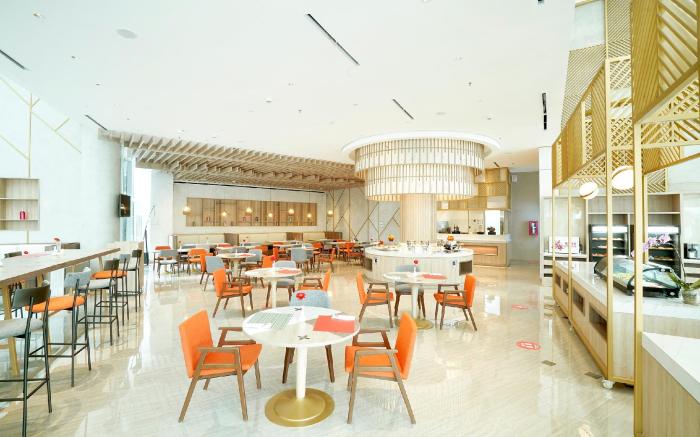 HARRIS Suites Puri Mansion