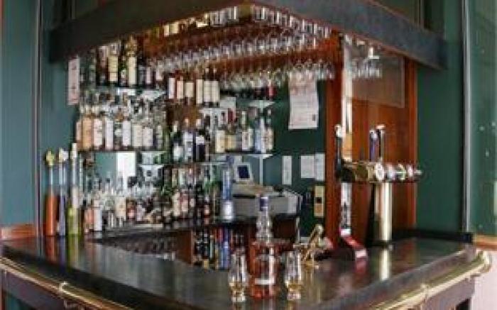 Mackays Hotel